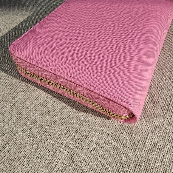 New Pink & Gold Chelmon Zip Around Wallet with Wrist Strap Lots of Card Slots - Picture 2 of 7